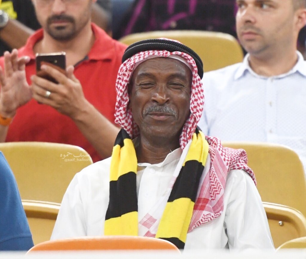 وفاة والد النجم سعود عبدالحميد لاعب نادي الهلال السعودي 