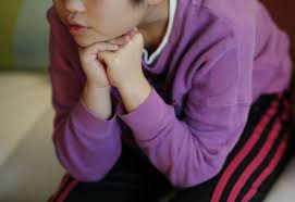 الصمت المؤلم: كيف يؤثر إساءة معاملة الأطفال وإهمالهم على مستقبلهم ومجتمعهم؟